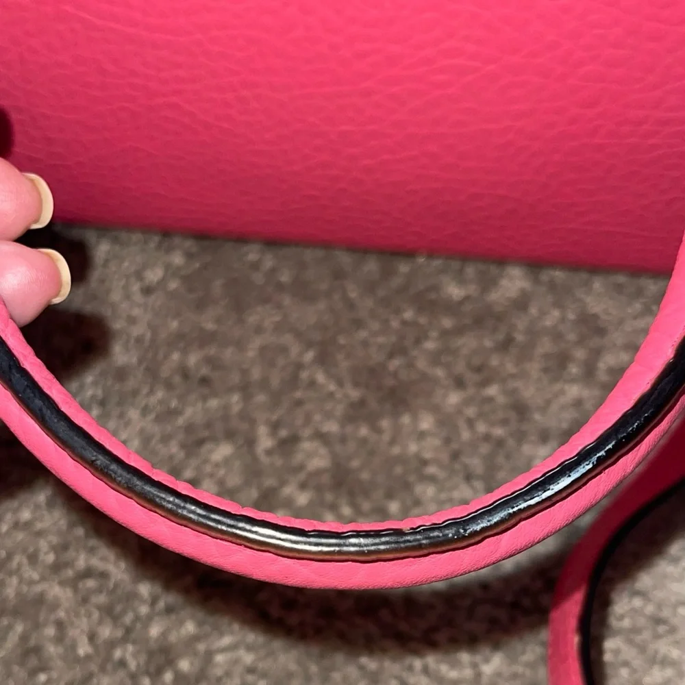 Kate Spade- Perri Lane Bubbles Delaney Leather Purse with crossbody strap. - Picture 11 of 16